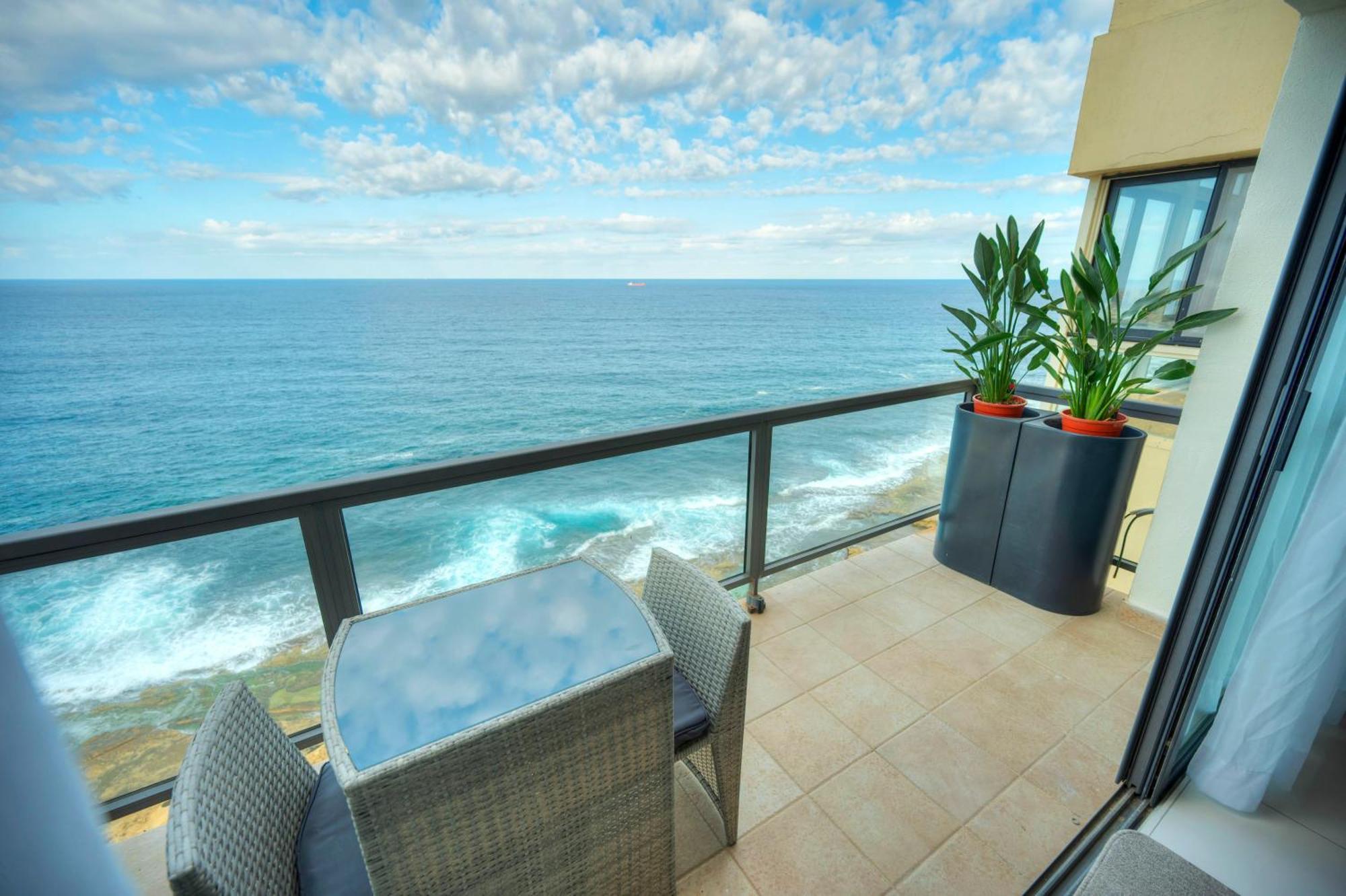 Modern, Large 3Bedroom, Spectacular Views Goslm-9 スリーマ エクステリア 写真